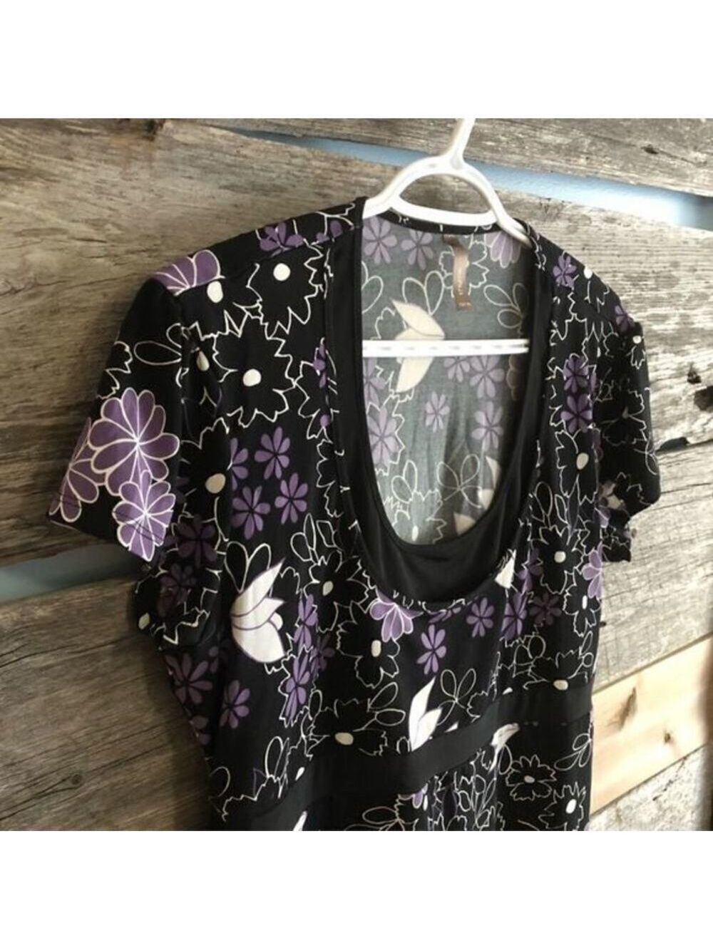 THYME Maternity size XL Black scoop neck top with purple flowers - Picture 2 of 5